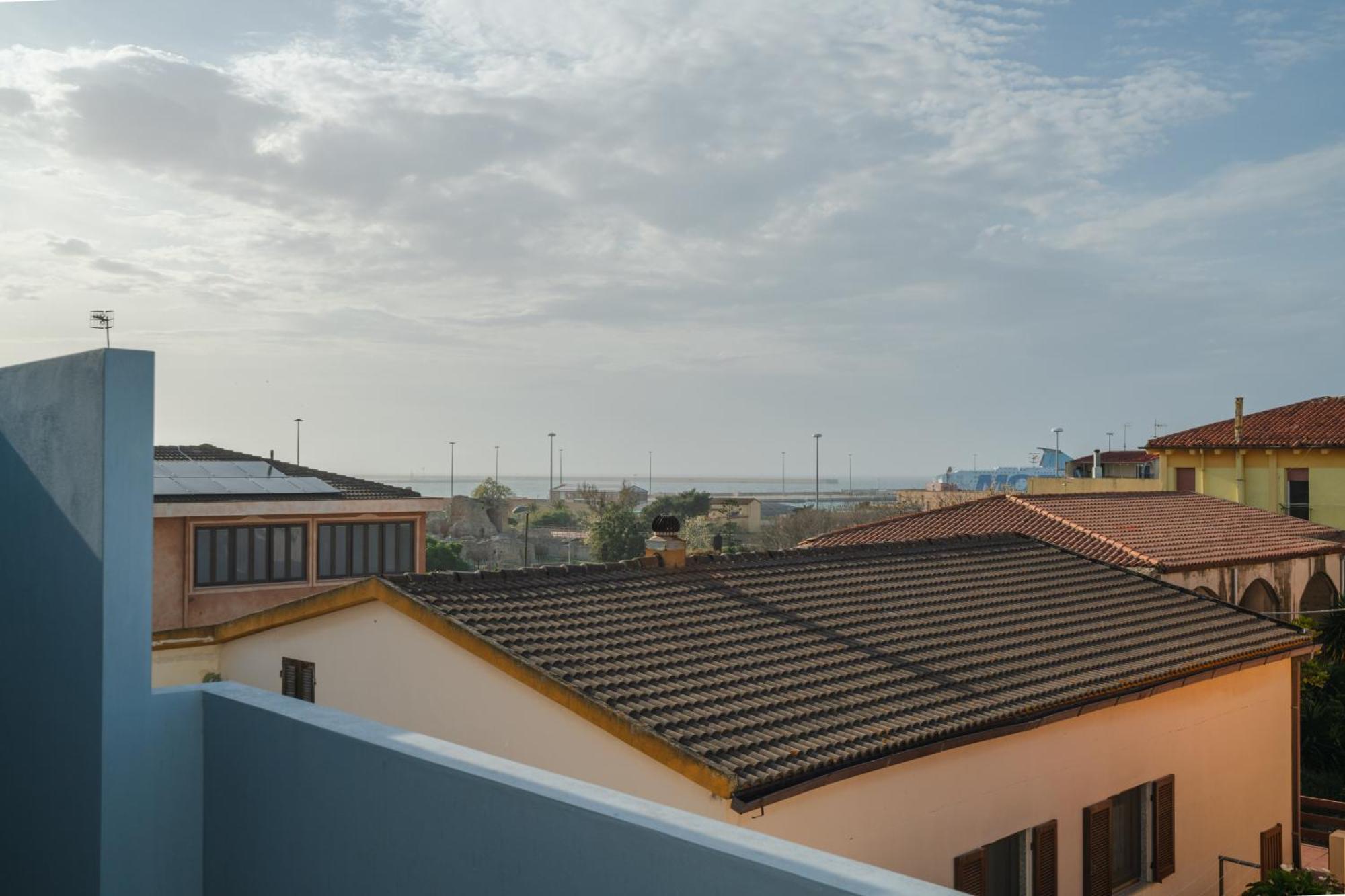 Il Faro Lejlighed Porto Torres Eksteriør billede